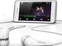 Samsung Galaxy Player 4.2:       Android