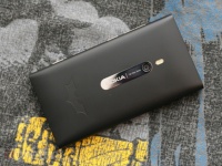       Nokia Lumia 900 Dark Knight Rises