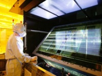 AU Optronics    AMOLED-  257 ppi