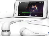   Samsung Galaxy Player  5,8- 