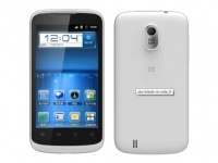    ZTE Blade III