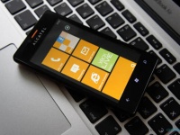     Alcatel One Touch View  WP 7.8