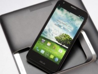 ASUS Padfone 2  7500    Quadrant