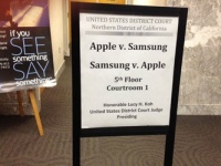 Apple  Samsung   
