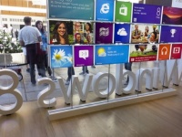 Acer   ,  Microsoft   Microsoft Surface