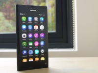 Nokia N9 Sailfish OS   - Jolla