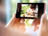 Sony Xperia E: Android-      DLNA