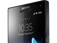  CES 2013: Sony   Sony Xperia Z (Yuga)