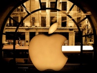 Apple    iPhone 5S  iOS7