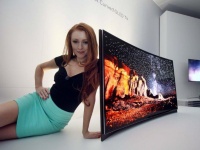 CES 2013: Samsung анонсировала первый в мире OLED телевизор дугообразной формы