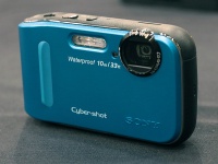   Sony Cyber-shot -    Optical SteadyShot   Wi-Fi