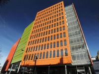  Google    -        $ 1 .