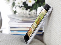 Представлен смартфон Huawei Ascend G615 с 4,5-дюймовым HD дисплеем