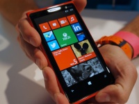 Nokia Laser -    Lumia    Windows Phone