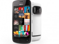 Nokia 808 Pureview    Nokia   Symbian