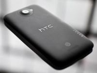    ,   HTC M7