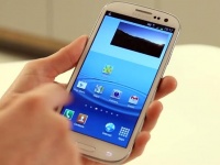     Samsung Galaxy S IV