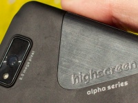   Highscreen Alpha GT   Smartphone.ua