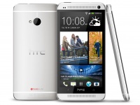  HTC One   