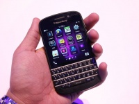    BlackBerry Q10