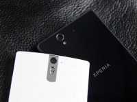     -   Sony Xperia ZR