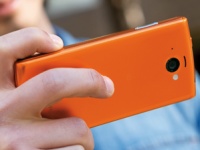 Sharp Aquos Phone si SH-07E    Android-   