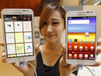  Samsung Galaxy Mega  ,  