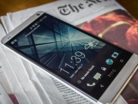  Android 4.2.2  HTC One     