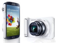 Samsung Galaxy S4 Zoom     499 