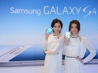 Samsung   20  Galaxy S4