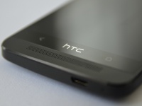 HTC    6- One Max