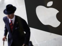 Apple     Samsung  iPhone7