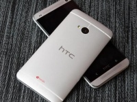 HTC   One mini