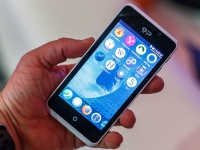 Geeksphone Peak+  Firefox OS 1.1     149 