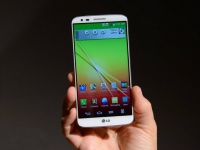     LG G2  