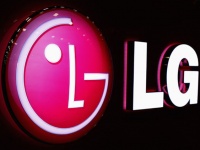    LG G2  