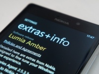 Nokia Lumia 920    Amber
