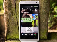  HTC One Mini 