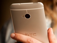 HTC    8- HTC One
