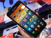 6- Lenovo S930    $246