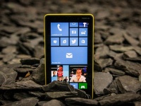 Nokia      Lumia 1820