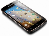 Philips Xenium W8555    5- Full HD-