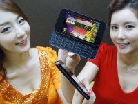    QWERTY- LG Optimus F3Q