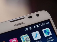 Huawei    8-  Ascend D3