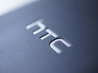 HTC  25   HTC M8    -
