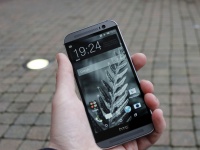  - HTC One (M8) mini   