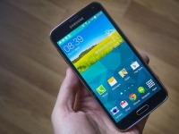 Samsung Galaxy S5   S4     