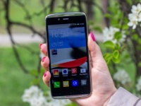   ALCATEL ONETOUCH Idol Alpha   Smartphone.ua!