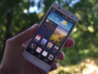 Huawei Ascend P7 