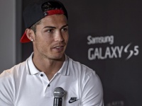 Samsung        Samsung Galaxy S5, Gear 2  Fit